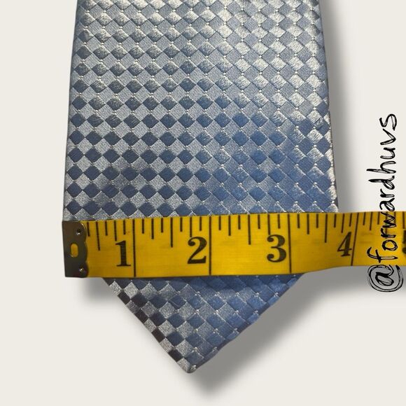 Donald J. Trump Signature Collection Neck Tie – 100% Silk Light Blue Checked - Picture 6 of 9